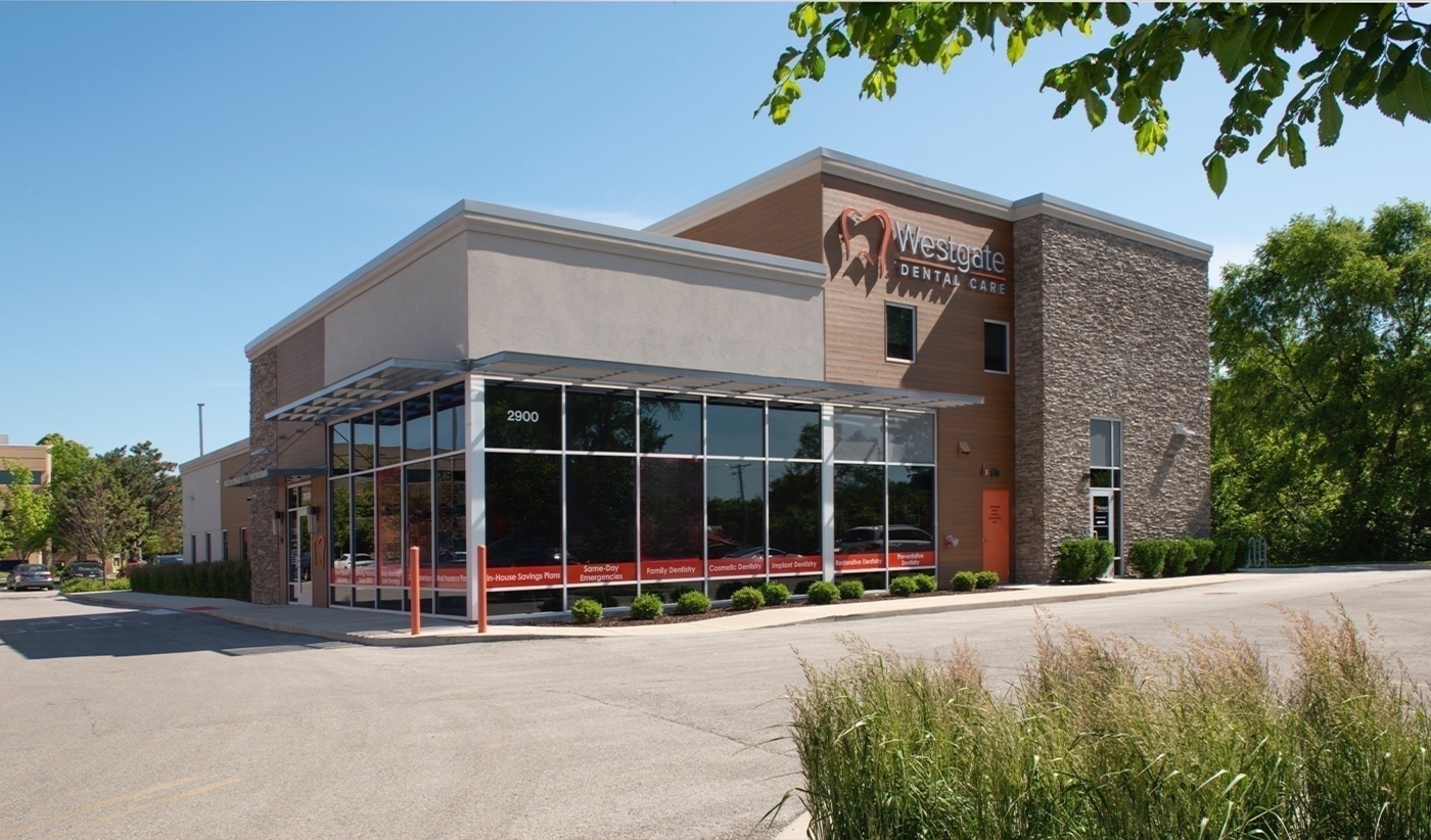 Exterior of dental office in Arlington Heights