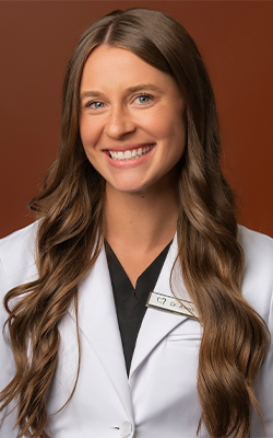 Dentist near Rolling Meadows Doctor Annalise Avers