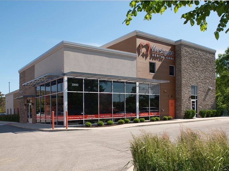 Outside view of Arlington Heights Illinois dental office